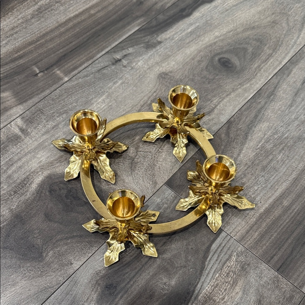 Vtg Hosley Brass Advent Poinsettia Holly Ring Wreath Candlestick Holder Taper